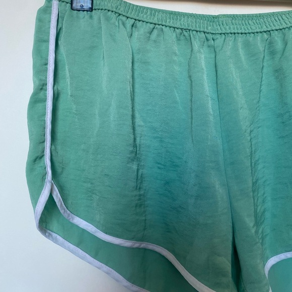 Aerie green satin track short size medium - Picture 5 of 9